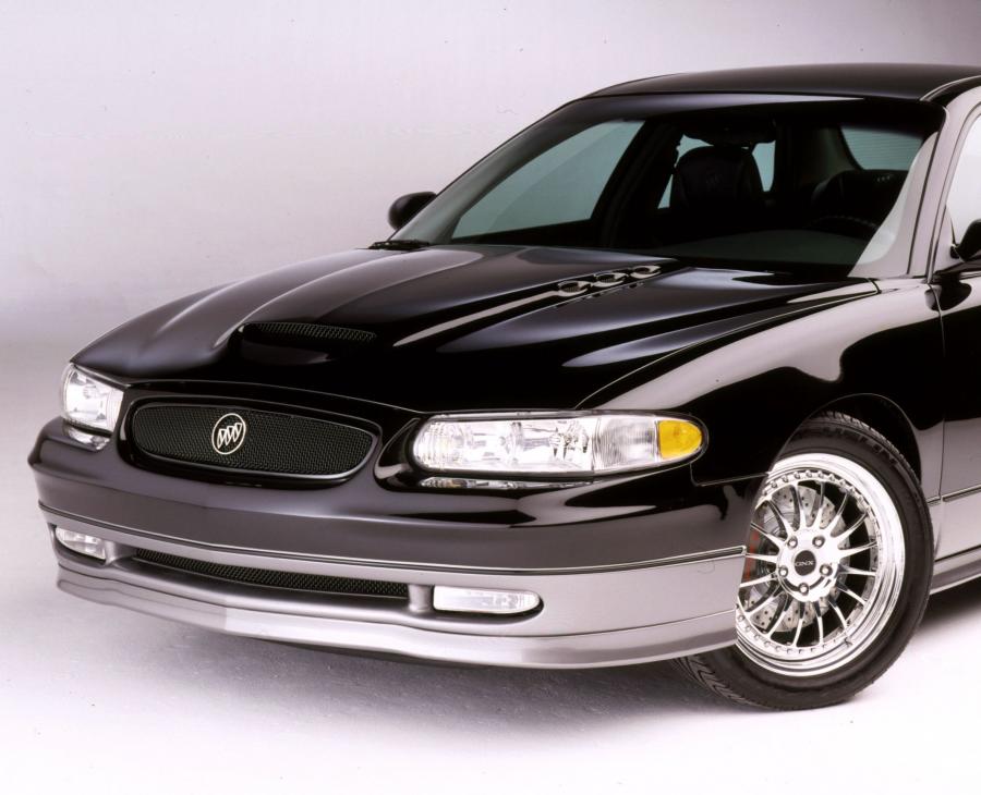  Buick Regal GNX 2000 года  (фото 7 из 11)